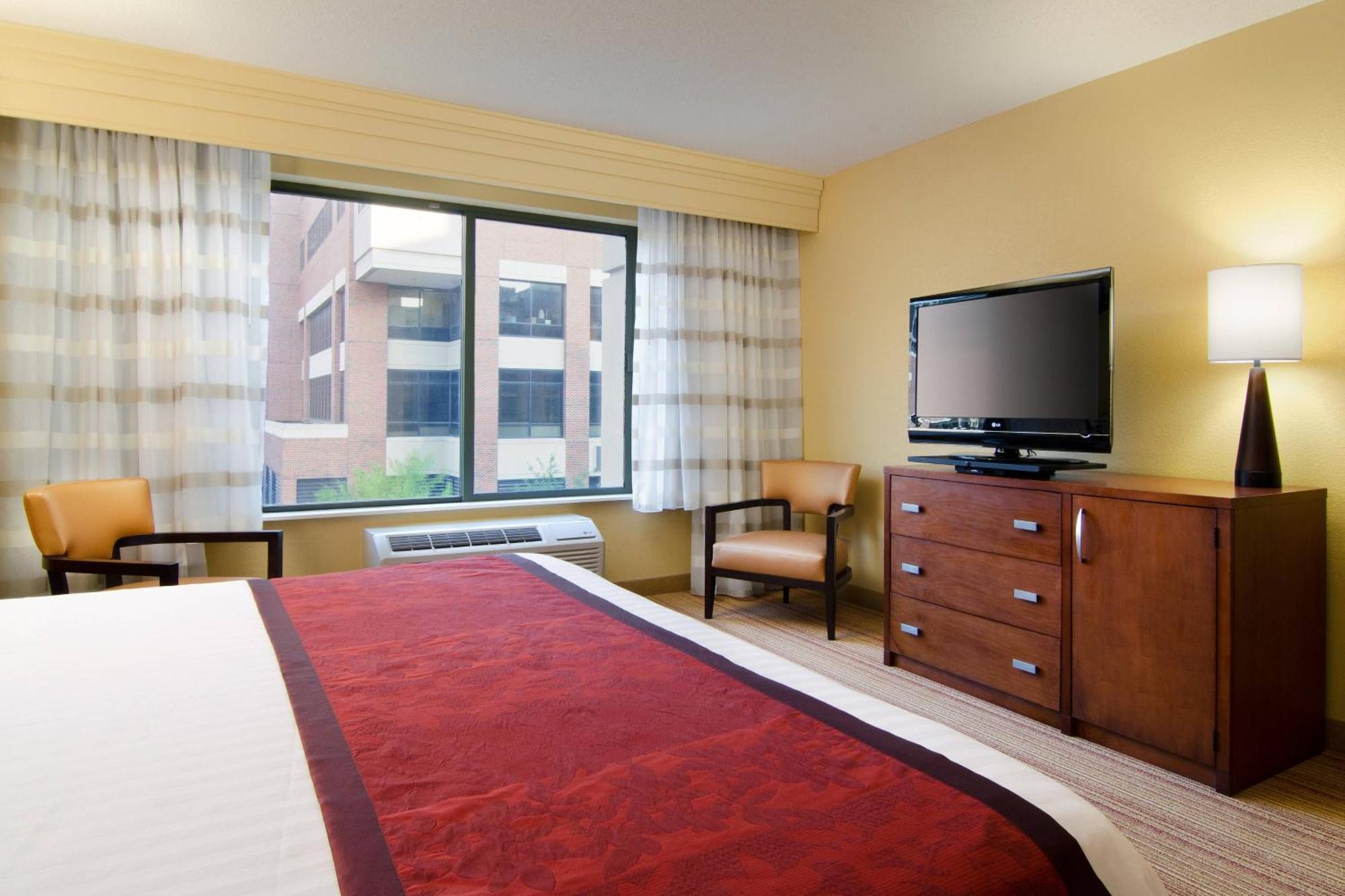 מלון Courtyard By Marriott Birmingham Downtown At Uab מראה חיצוני תמונה